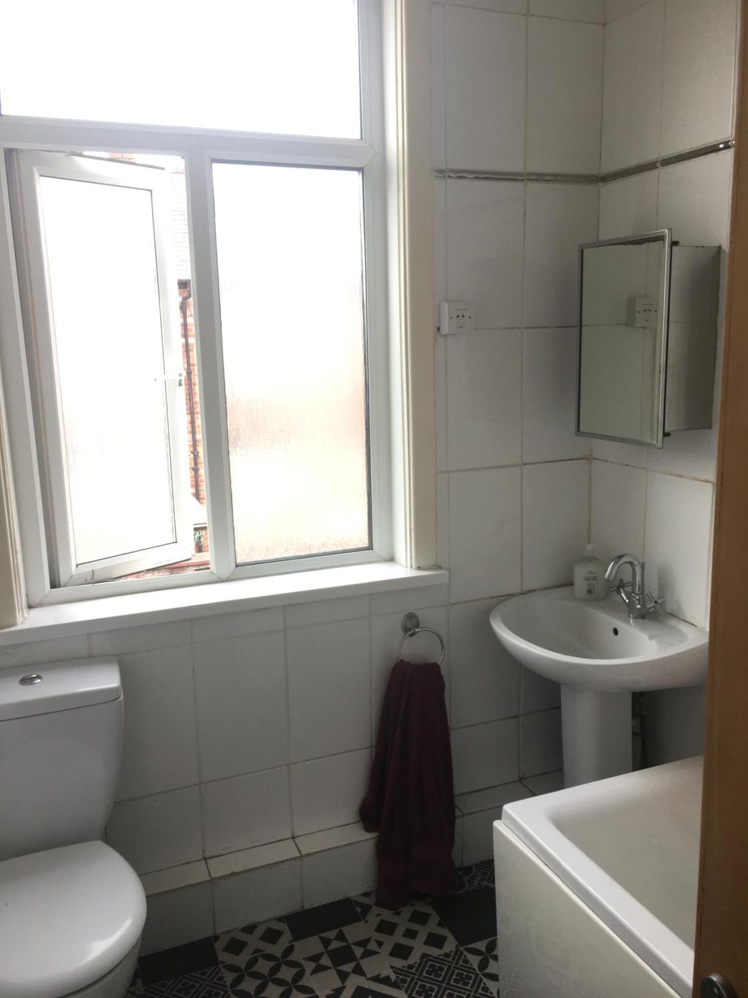 Single Room - Town & University Nearby, 24H Bus, Airport-Linked Manchester Exteriör bild